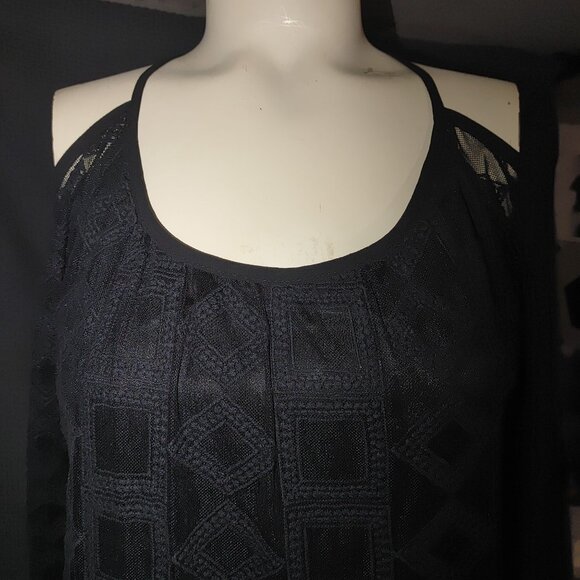 Black Lace Cold Shoulder Dress With Geometric Pattern - Picture 13 of 13
